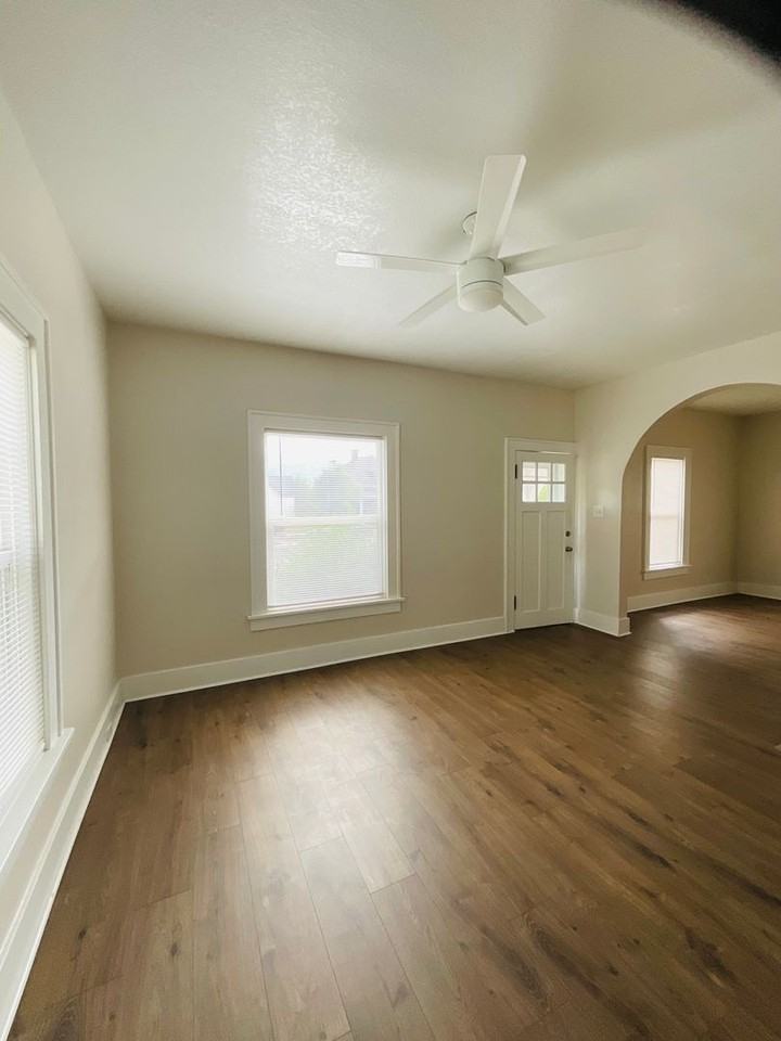 722 W Cucharras St - Photo 3 of 14