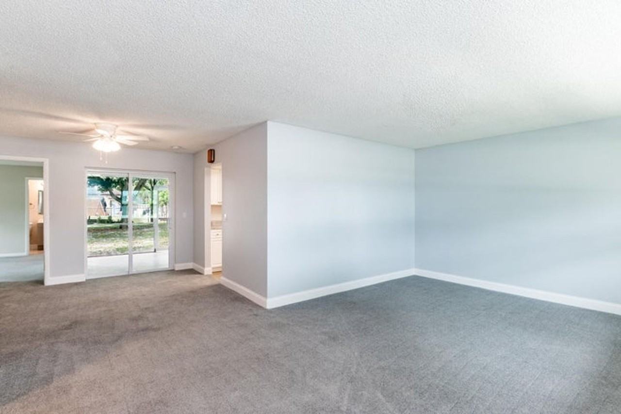 308 Park Ave - Photo 4 of 20