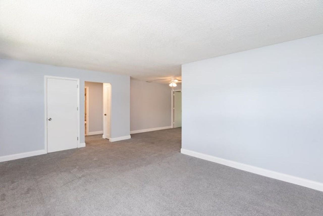 308 Park Ave - Photo 5 of 20