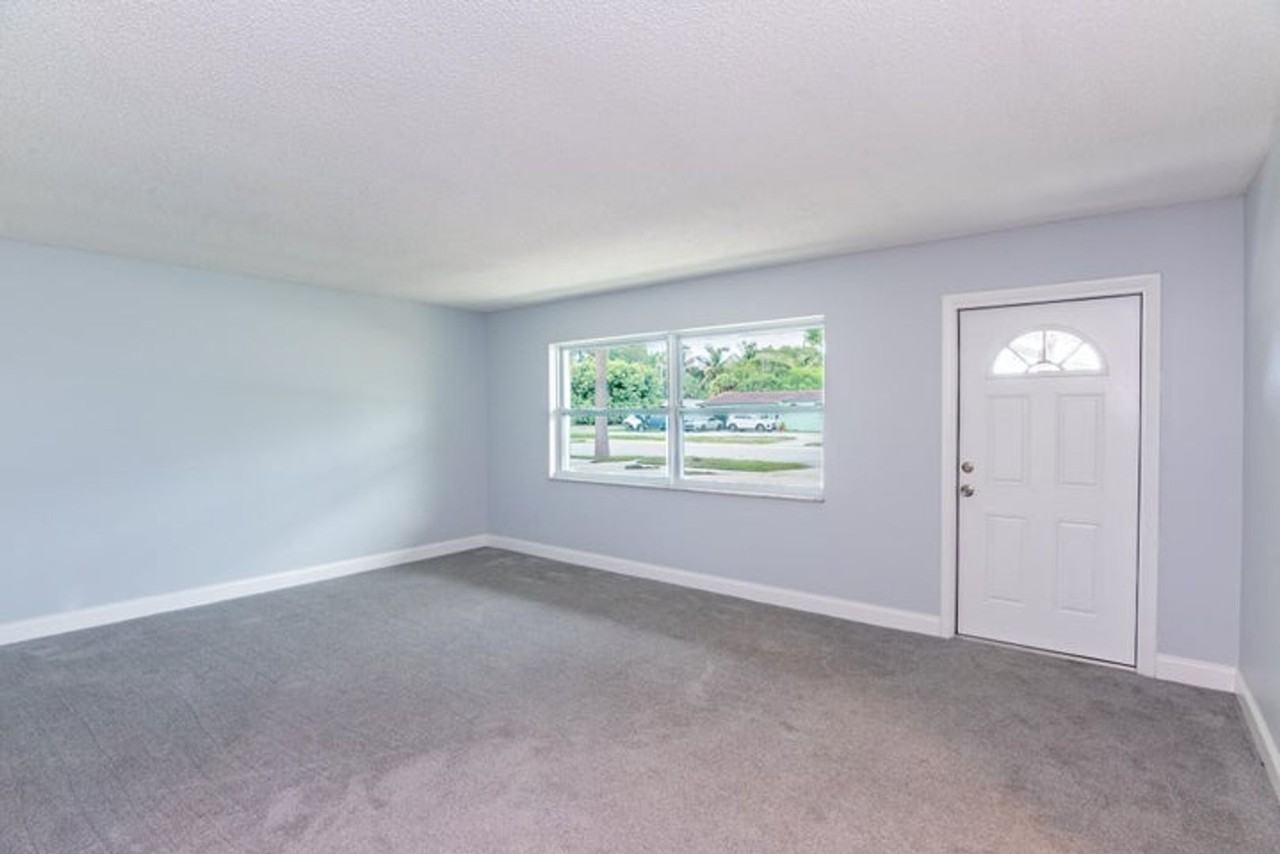 308 Park Ave - Photo 7 of 20