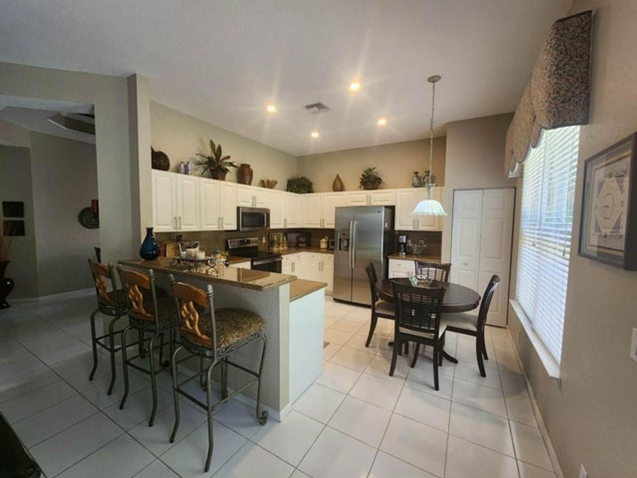 7940 Rockford Rd - Photo 4 of 18