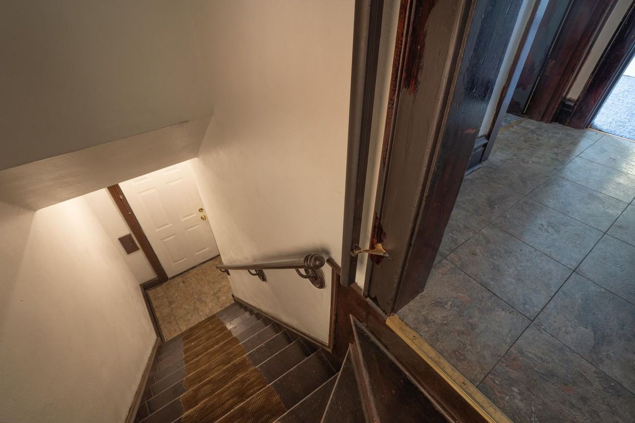 4641 Penrose St - Photo 3 of 16