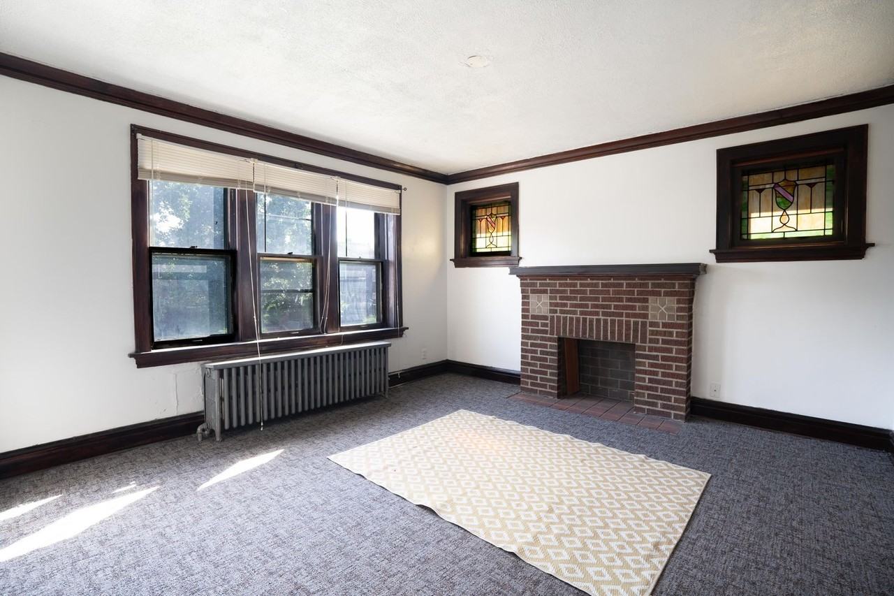 4641 Penrose St - Photo 4 of 16