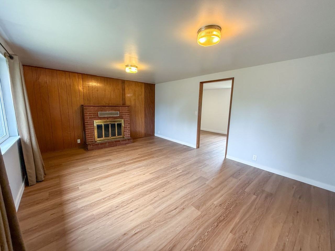 20730 33rd Ave W - Photo 2 of 24