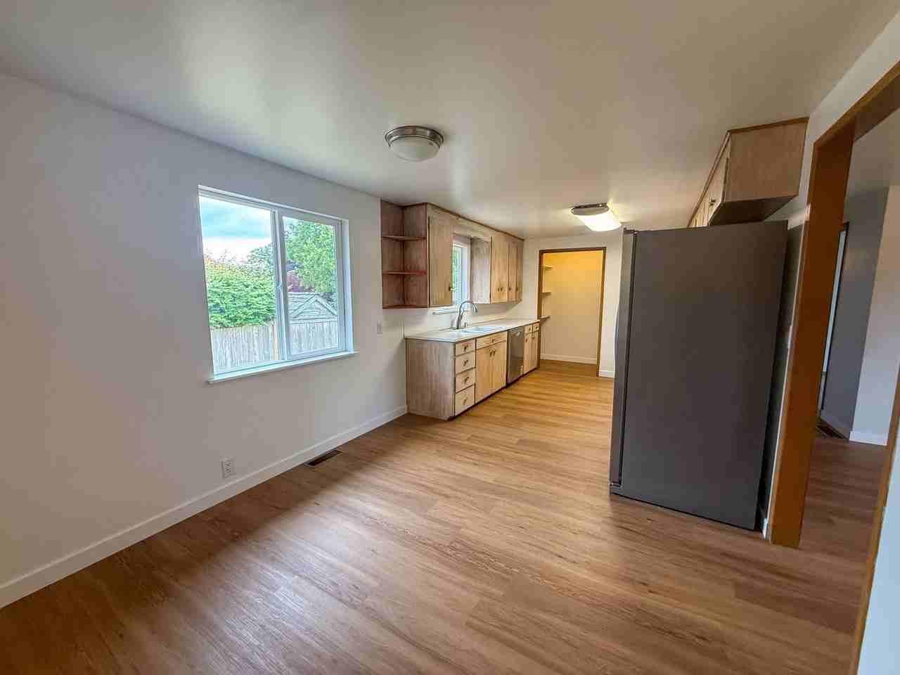 20730 33rd Ave W - Photo 4 of 24