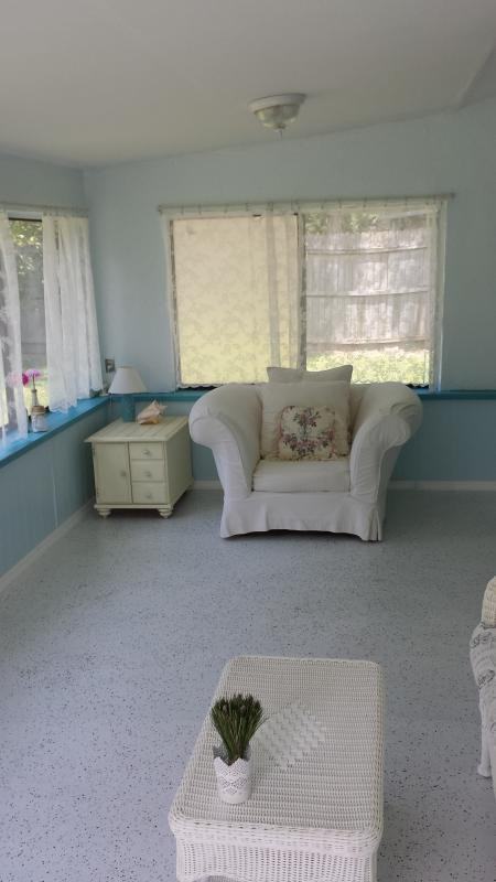 741 Tumblebrook Dr - Photo 6 of 9