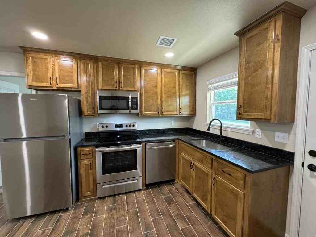 1552 N Heritage Ln - Photo 4 of 10