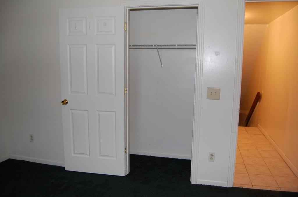 609 Grove City Rd - Photo 6 of 10