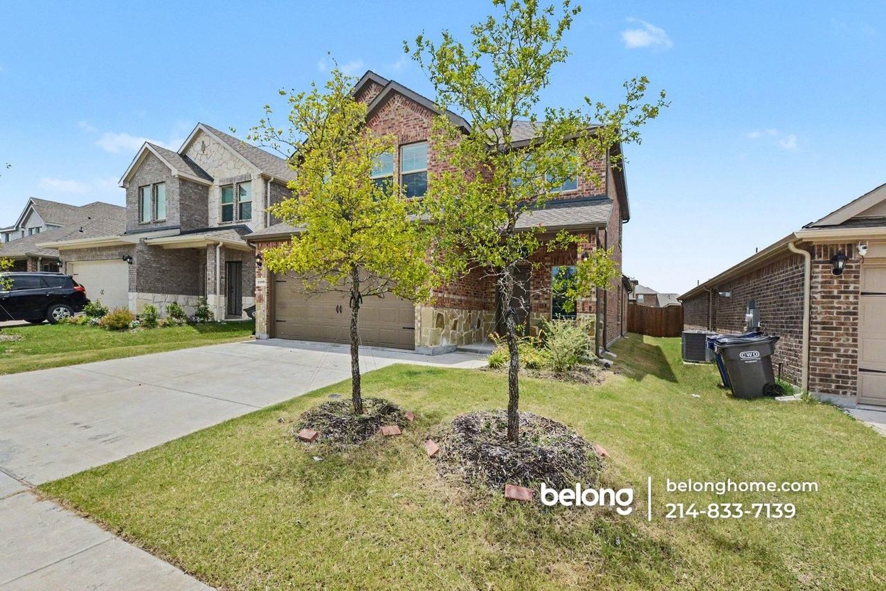 1109 Sunflower Ln - Photo 3 of 22