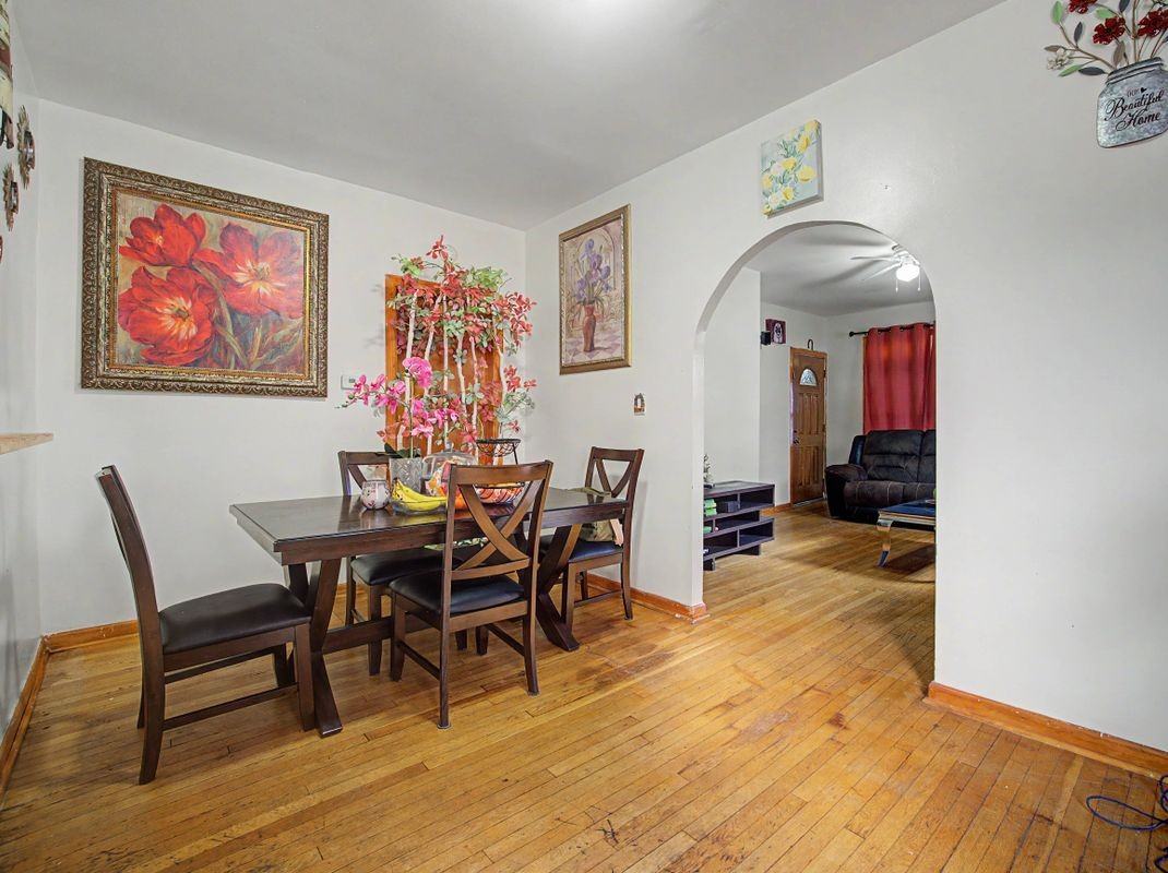1872 North Ave - Photo 5 of 14