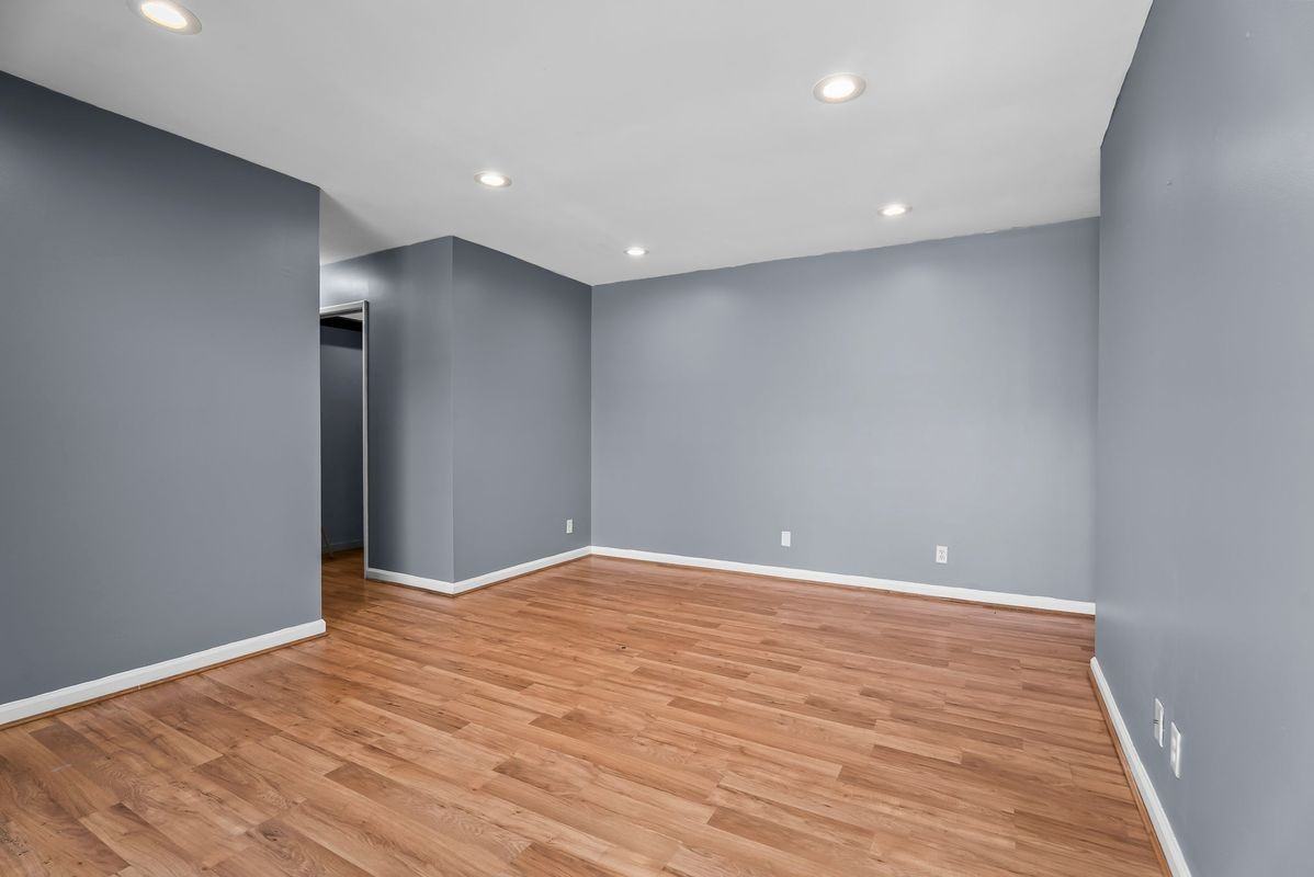 6087 Majors Ln ##5 - Photo 2 of 20