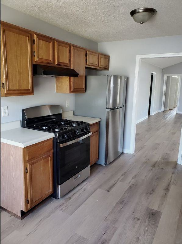 1297 Waterton Trl - Photo 3 of 10