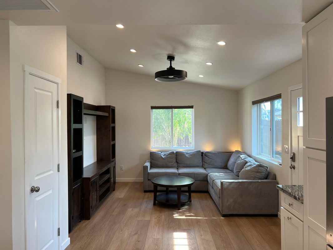 976 Calle Jazmin - Photo 3 of 20