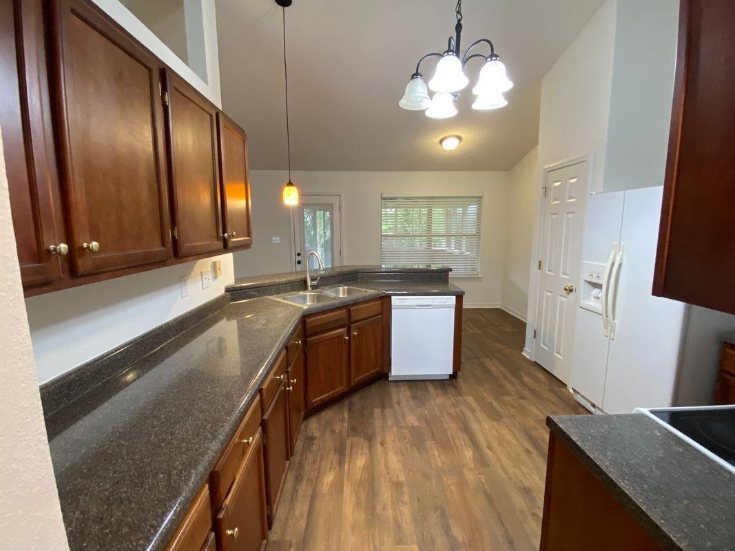 11892 Yellowhammer Ct - Photo 6 of 27