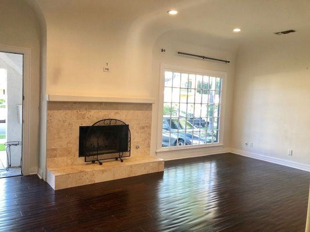 169 N Wetherly Dr - Photo 5 of 25