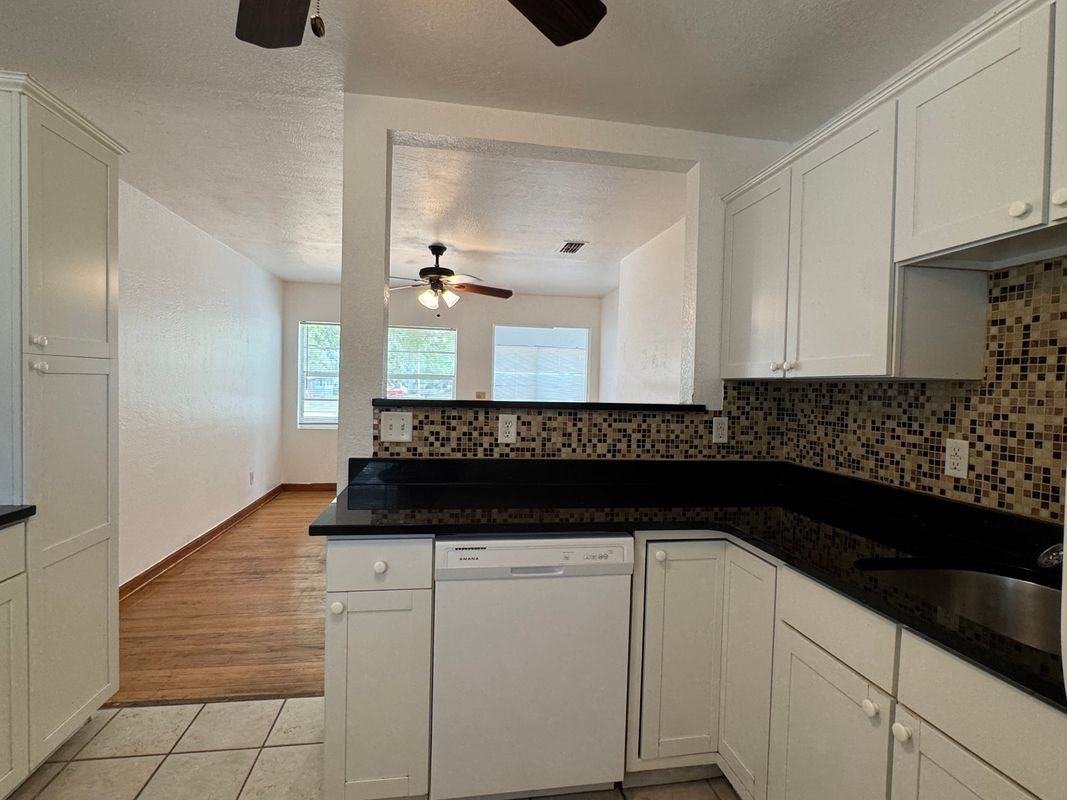 4418 Eli St - Photo 7 of 12