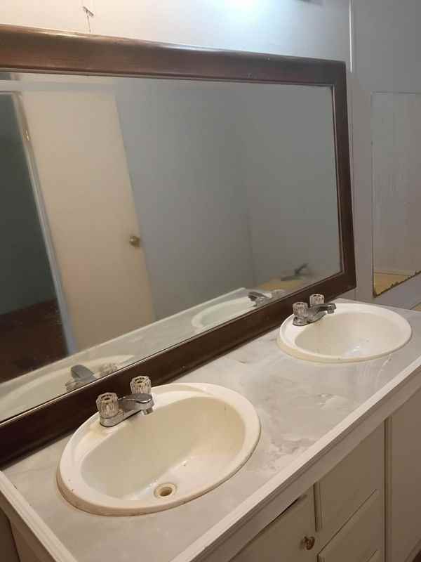 125 Broaddus St - Photo 2 of 14