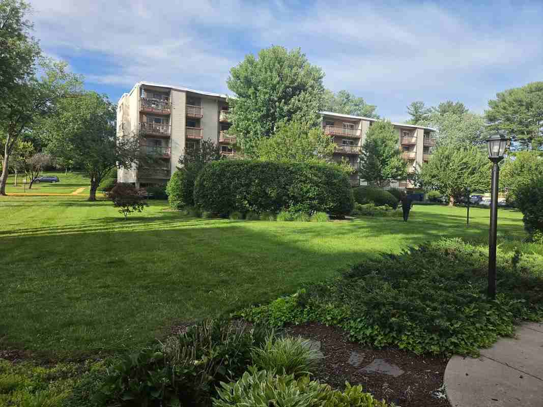 7420 Lakeview Dr ##W103