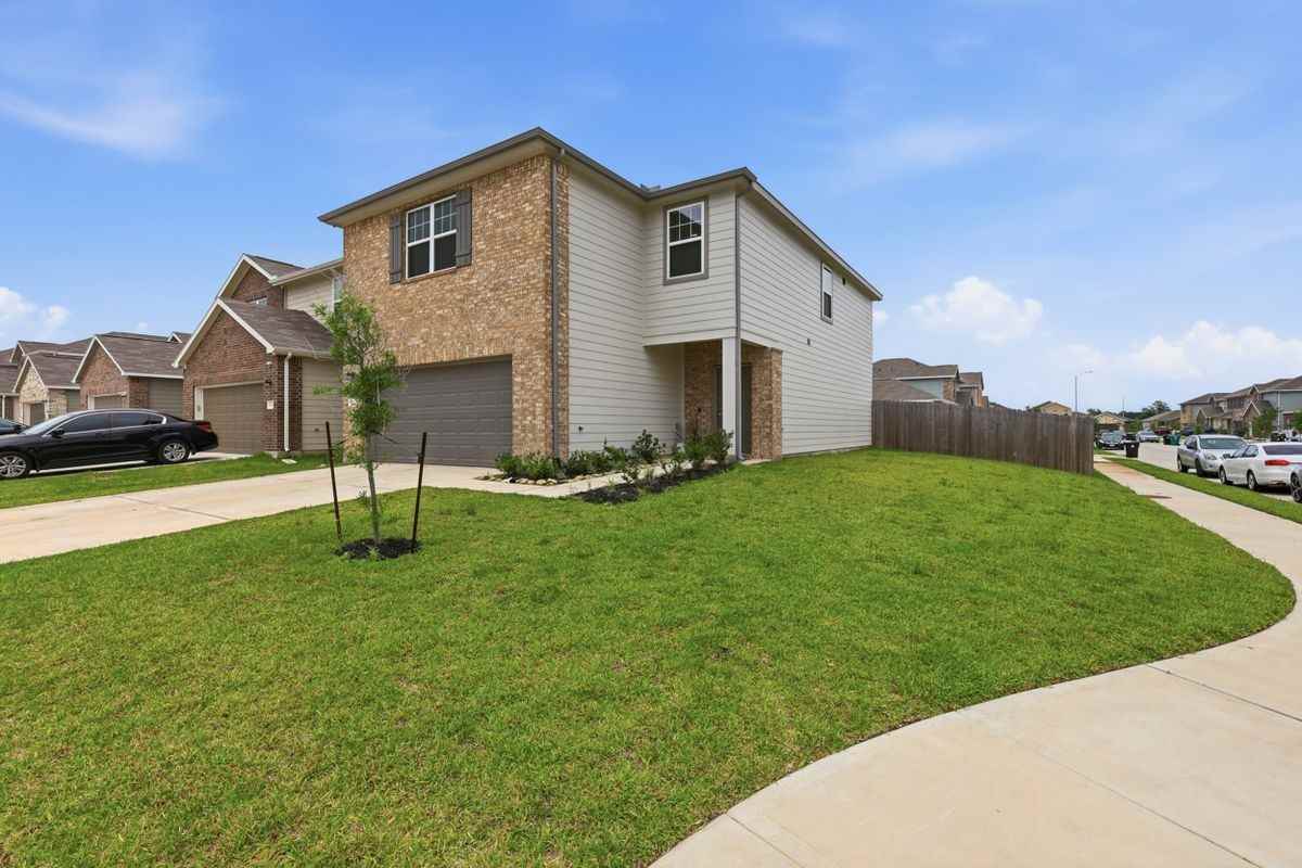 10138 Tiger Flower Ln - Photo 3 of 3
