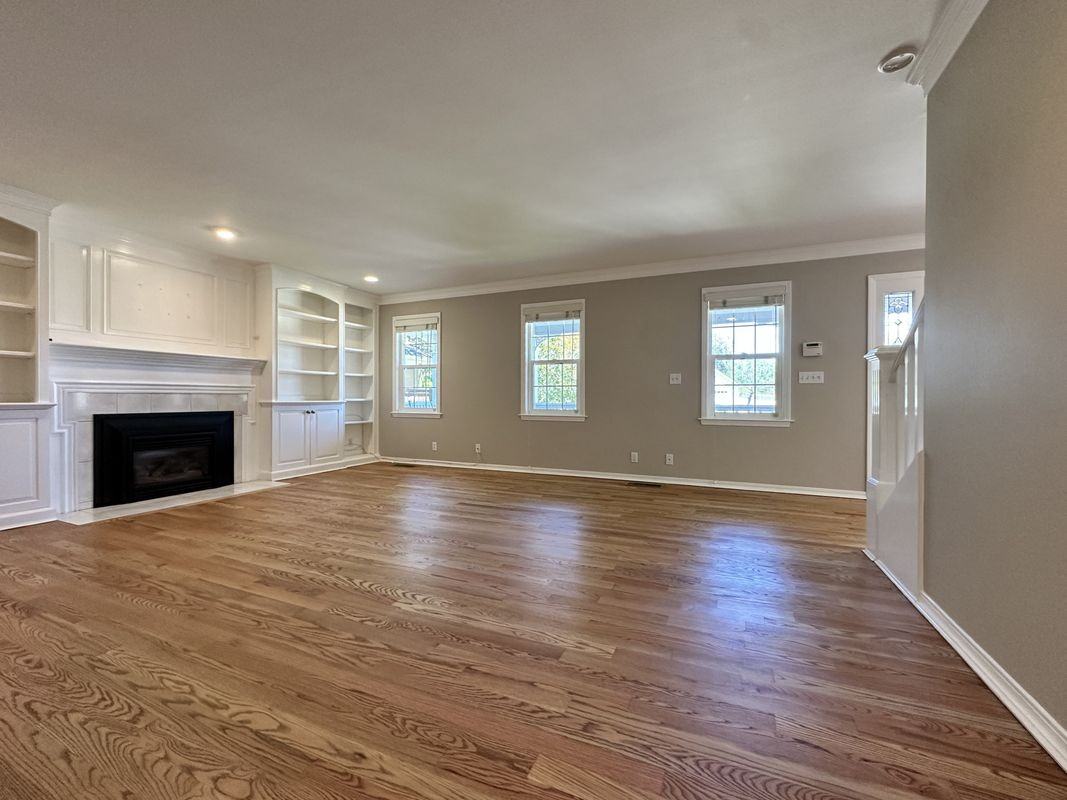 604 Village Ct - Photo 4 of 41