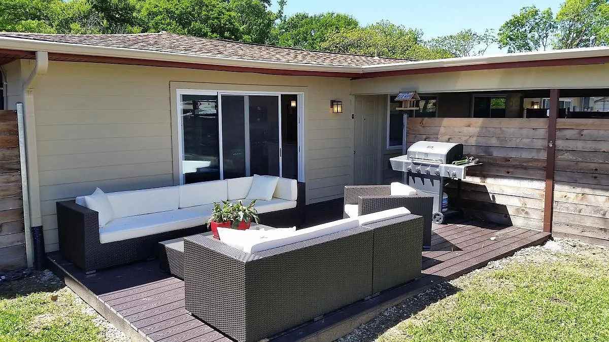 2300 Barton Skwy ##A - Photo 7 of 8
