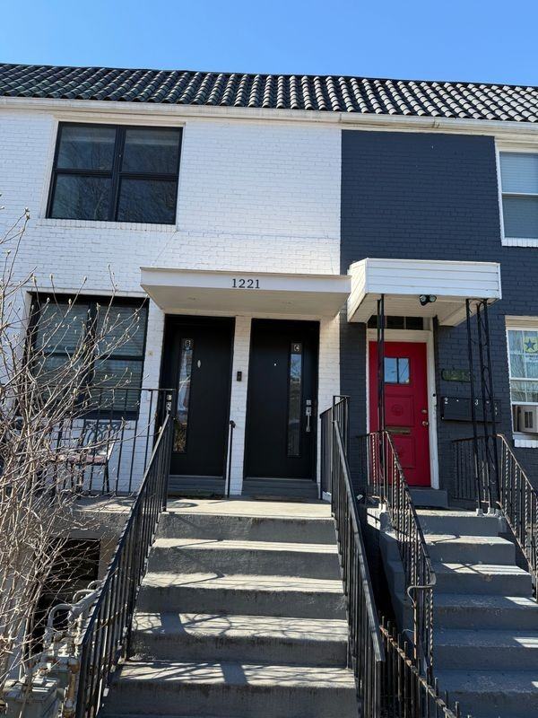 1221 Oates St Ne ##C