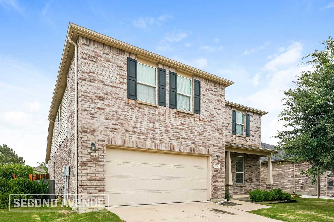 1420 Abby Creek Dr - Photo 5 of 21