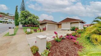 989 Kaluanui Rd - Photo 1 of 1
