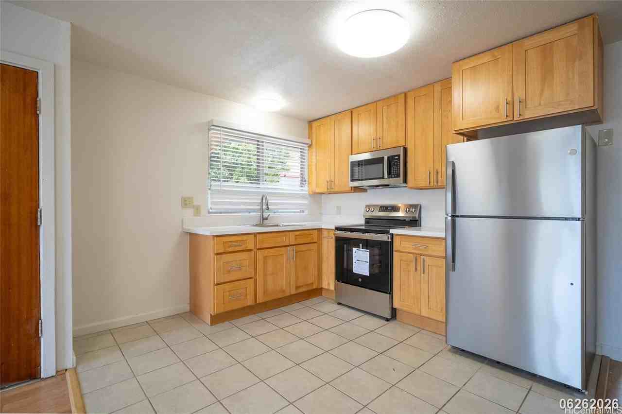 1725 Olona Ln - Photo 6 of 22