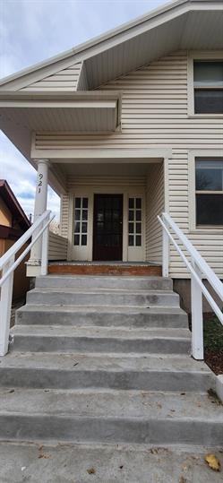923 W Clark St #923 - Photo 4 of 11