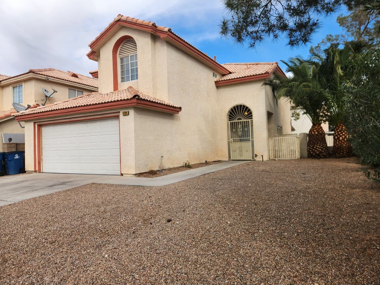 5724 Royal Castle Ln - Photo 2 of 28