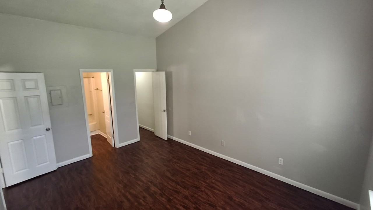 3700 Squaw Valley Dr Sw #D - Photo 5 of 9