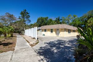995 Virginia Dr - Photo 1 of 1
