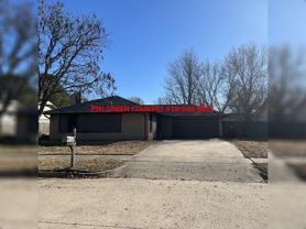 1203 W Austin St - Photo 1 of 1