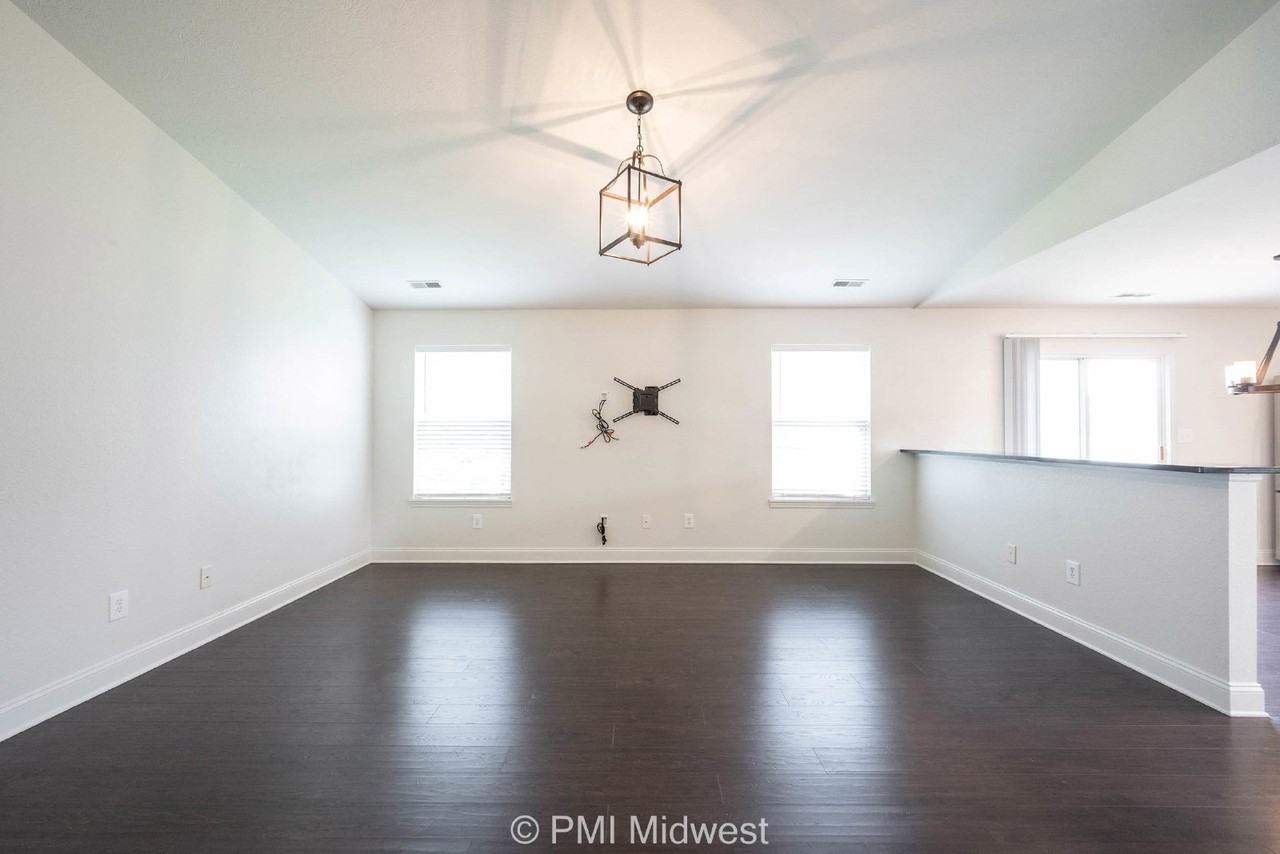 4266 Useppa Ct - Photo 6 of 35