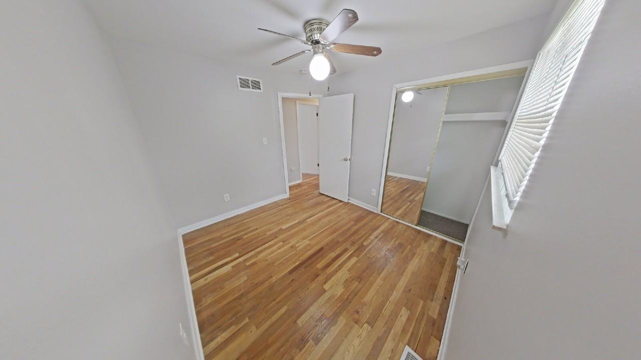 13806 Hartill Ave - Photo 6 of 11