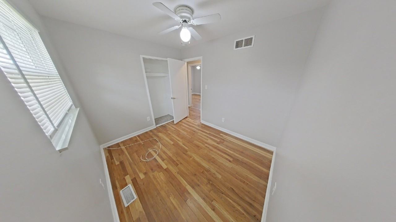 13806 Hartill Ave - Photo 7 of 11