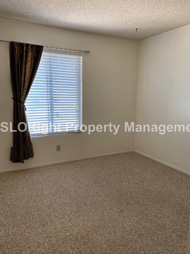 1351 Royal Way - Photo 7 of 13