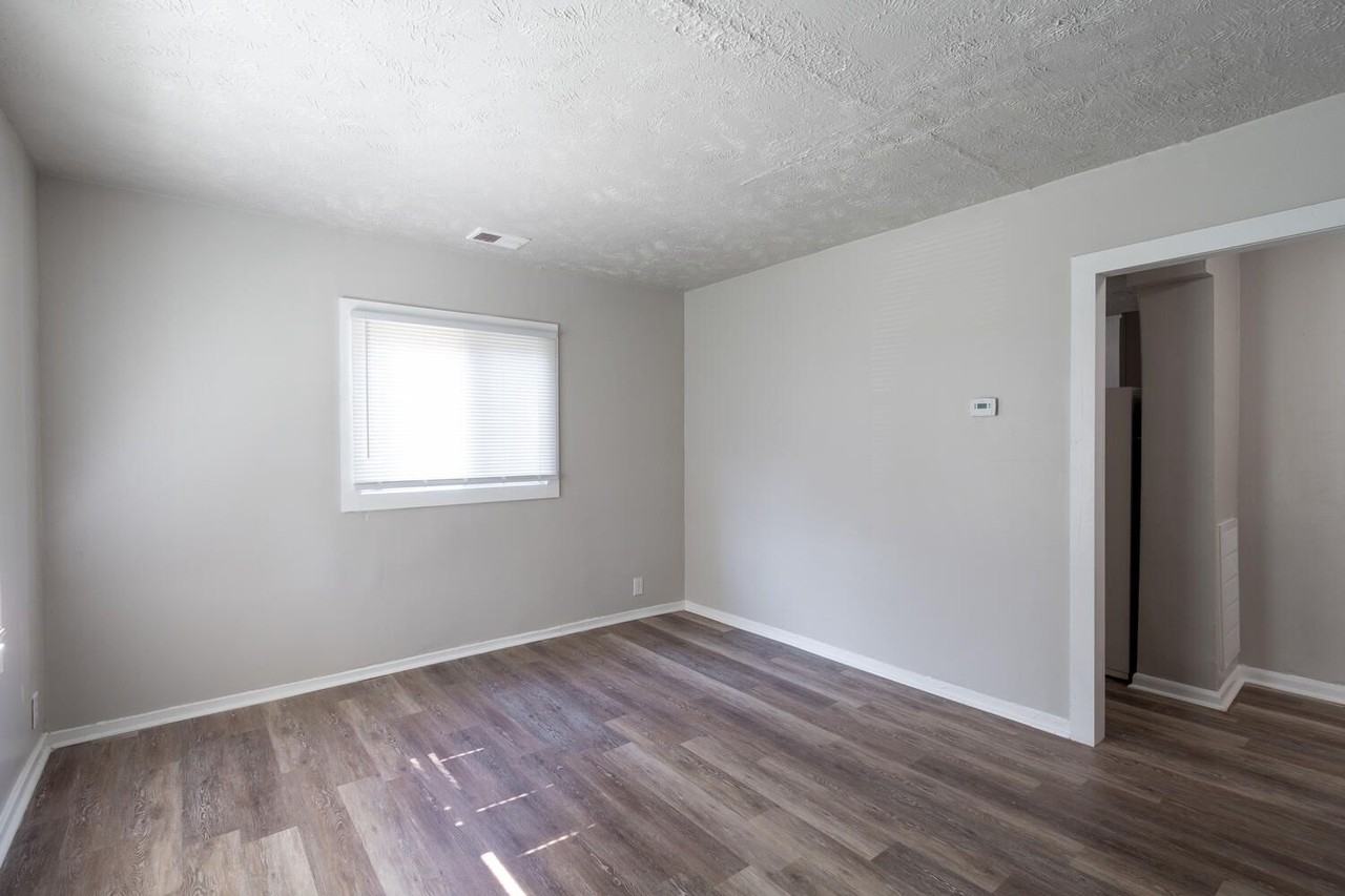 2952 Adams St - Photo 2 of 9