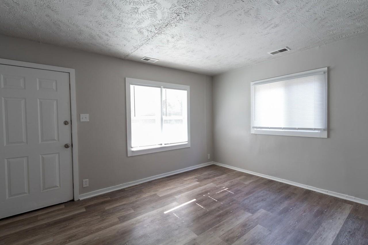 2952 Adams St - Photo 3 of 9