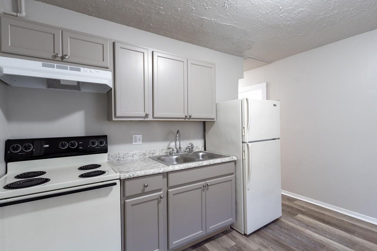 2952 Adams St - Photo 4 of 9