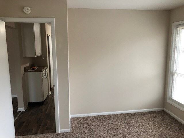 3120 W 49th St - Photo 5 of 12