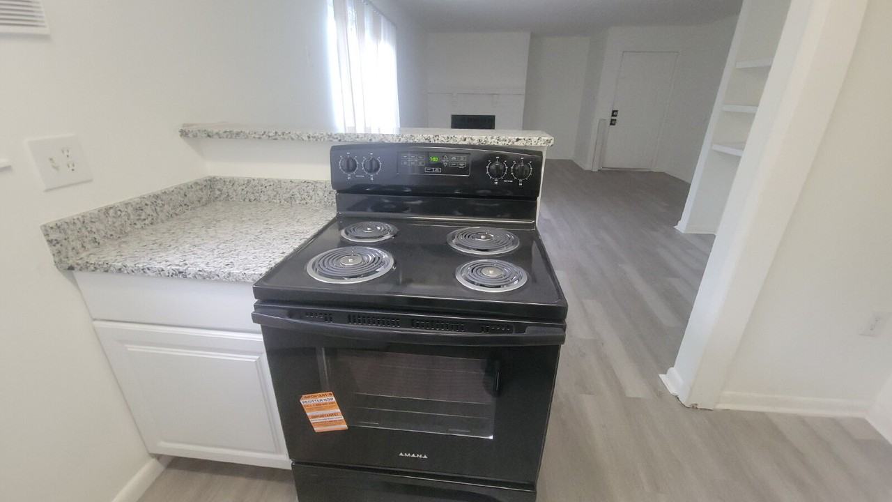 4916 Cotton Row Nw - Photo 3 of 20