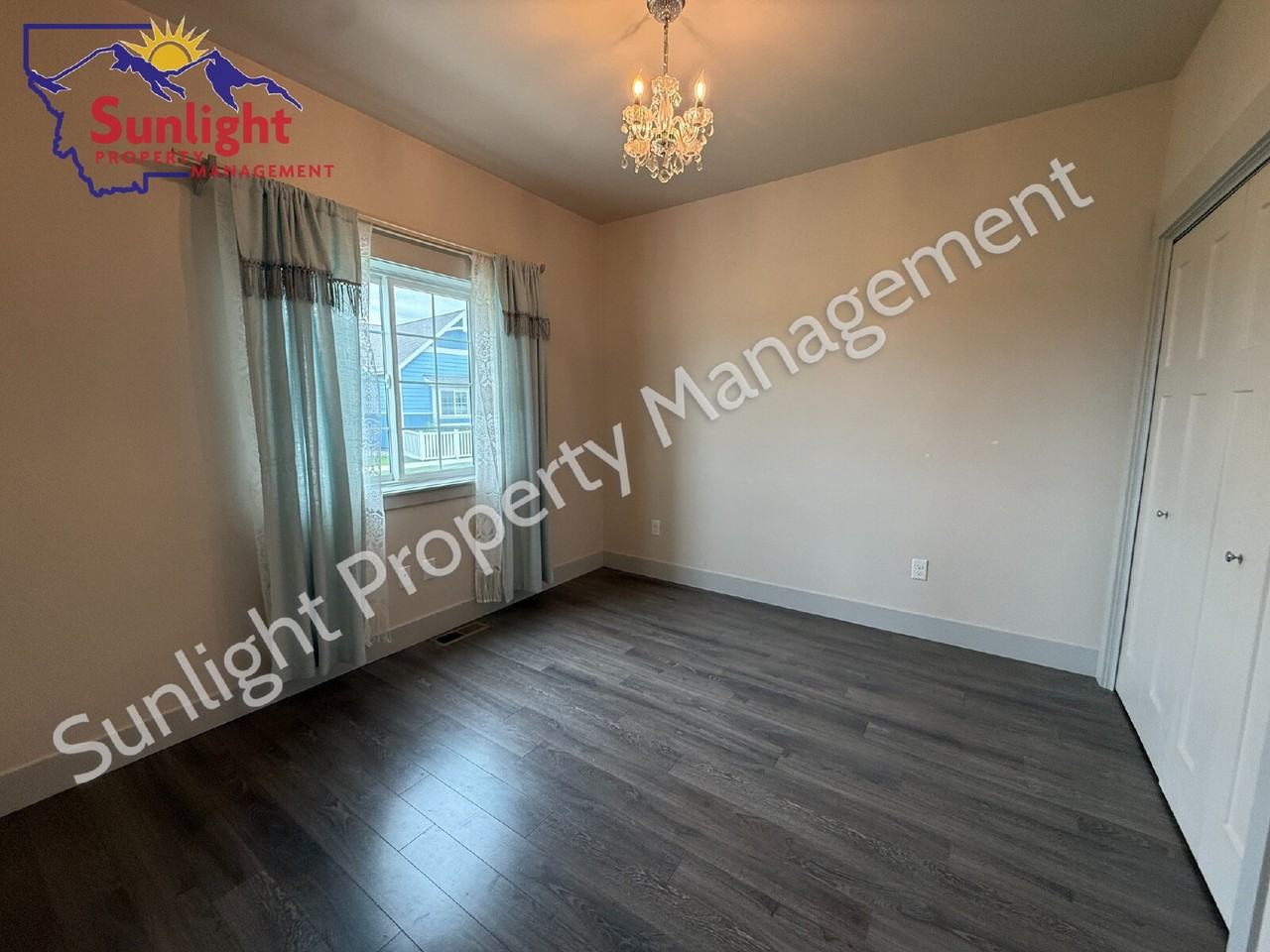 1813 Walter Creek Blvd - Photo 3 of 13