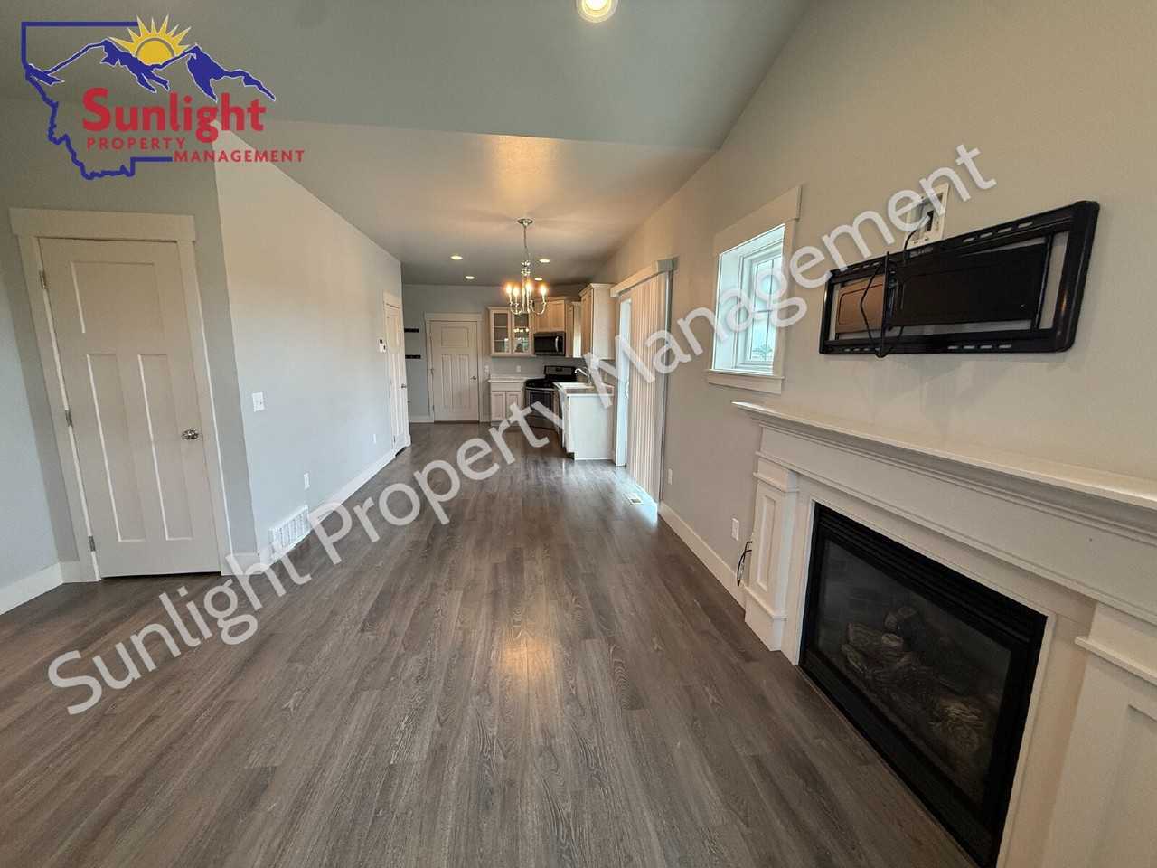 1813 Walter Creek Blvd - Photo 5 of 13