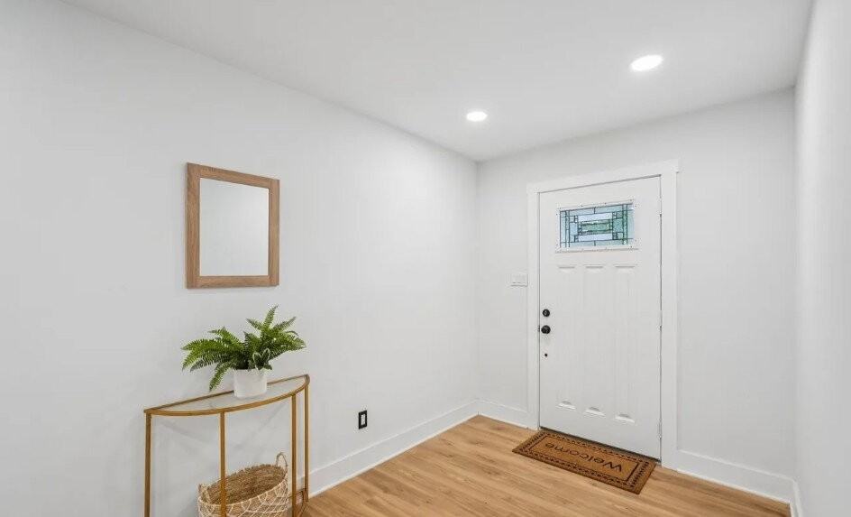 941 King Ave - Photo 2 of 17