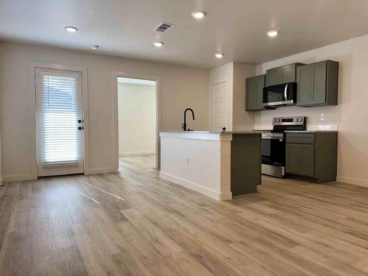 Fremont Ave - Photo 3 of 19
