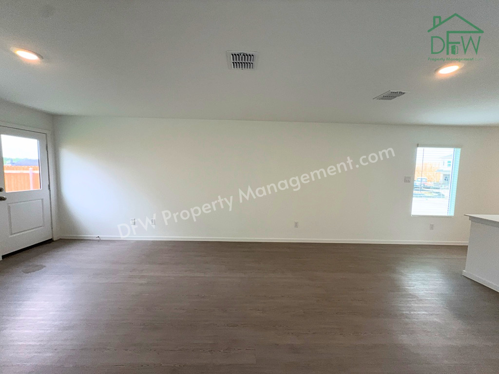 6220 Sandpiper Ln - Photo 3 of 27