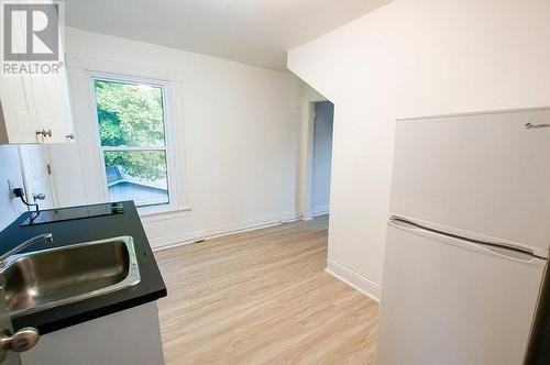 195 Albert St #3 - Photo 5 of 8