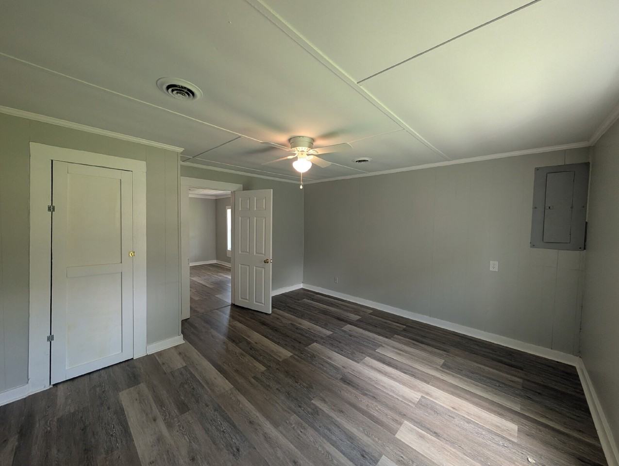 5914 Martin Hwy - Photo 3 of 10